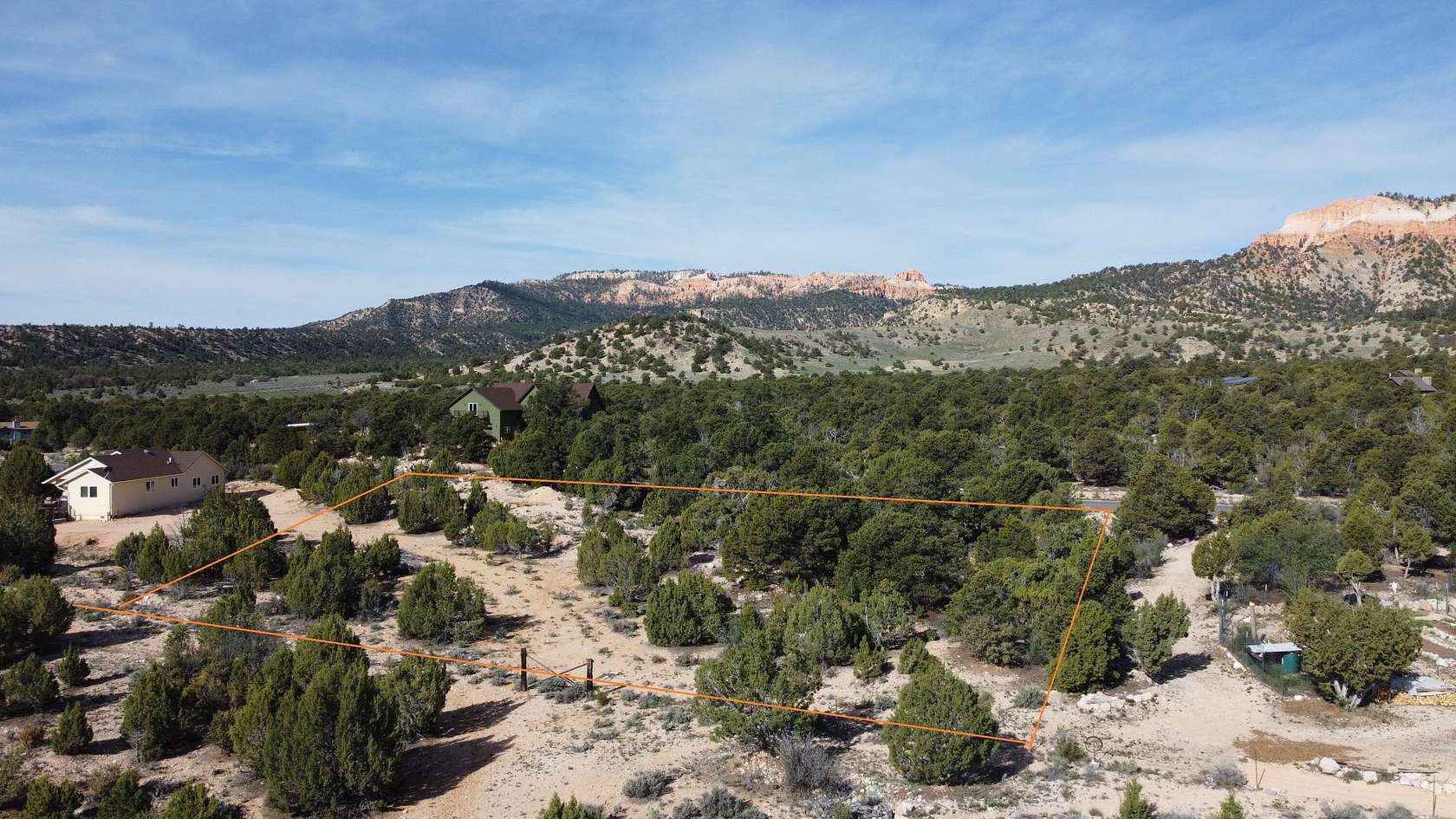 1 Acre of Residential Land for Sale in Tropic, Utah