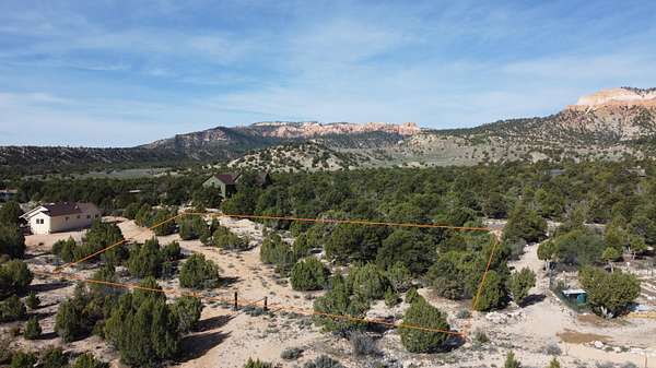 1 Acre of Residential Land for Sale in Tropic, Utah