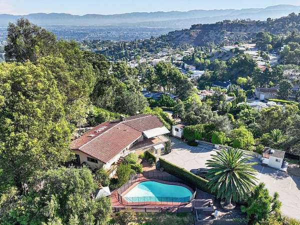 3.5 Acres of Land with Home for Sale in Los Angeles, California