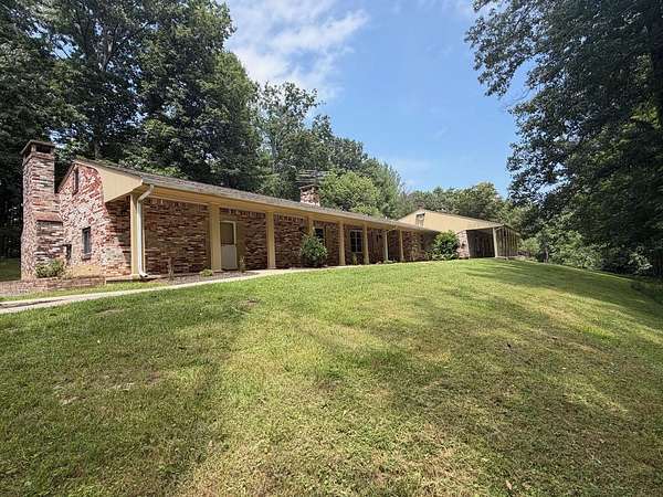 4.87 Acres of Land with Home for Sale in Roanoke, Virginia