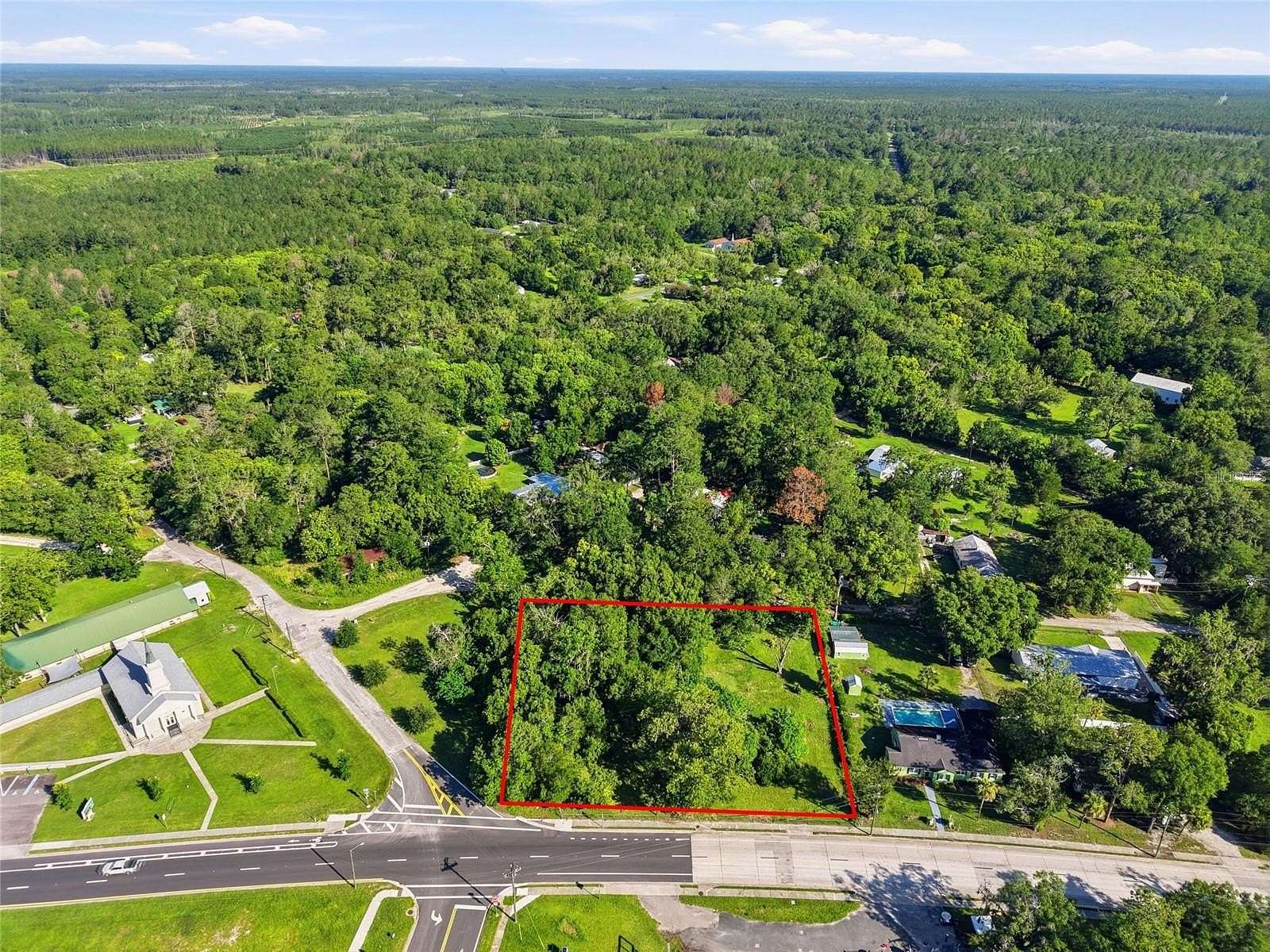 0.92 Acres of Commercial Land for Sale in Waldo, Florida