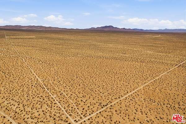 21 Acres of Recreational & Residential Land for Sale in California City, California