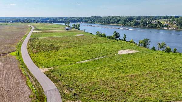 1 Acre of Residential Land for Sale in Savannah, Tennessee