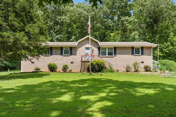 2.2 Acres of Land with Home for Sale in Whites Creek, Tennessee