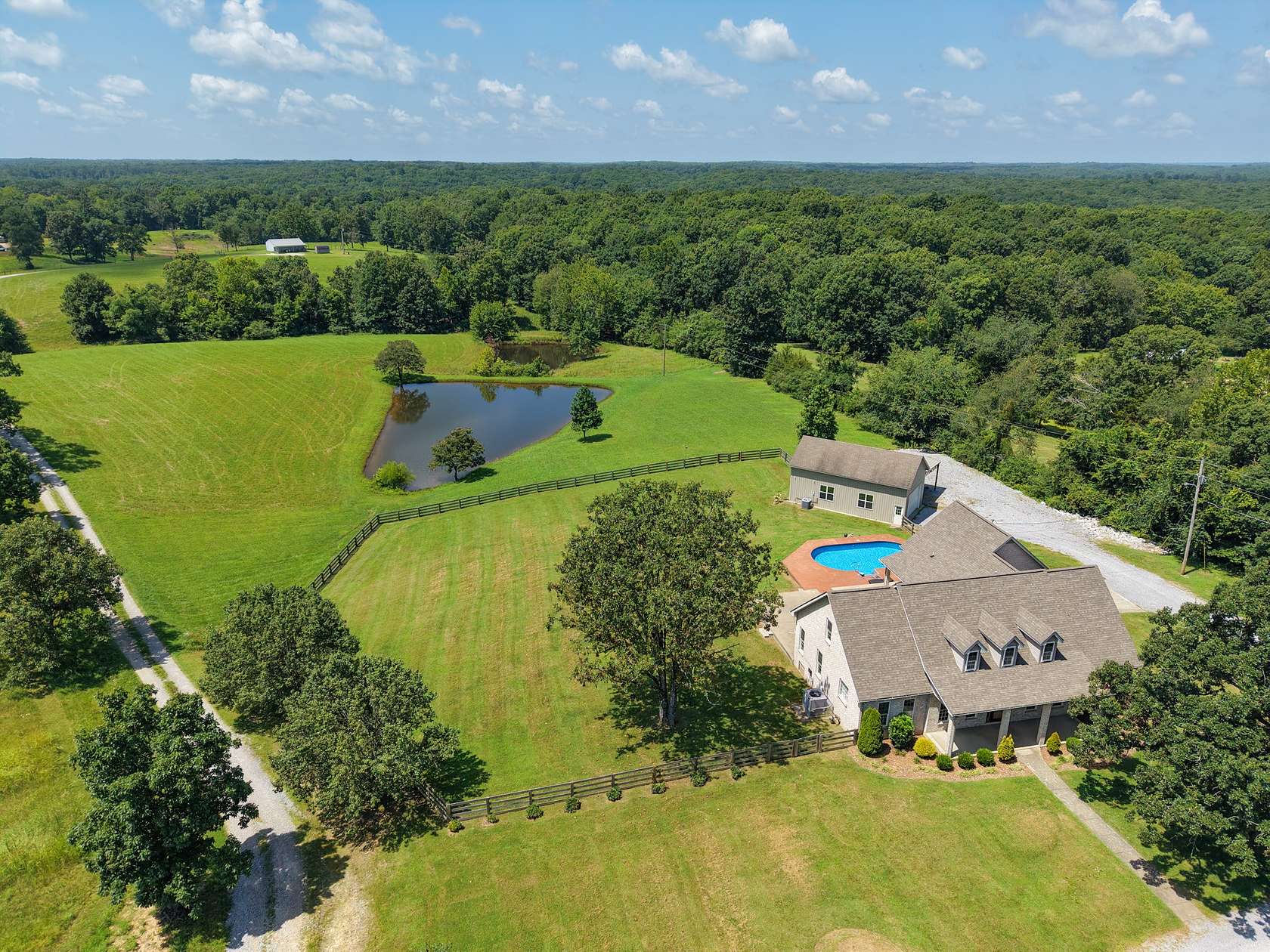 10 Acres of Land with Home for Sale in Dickson, Tennessee