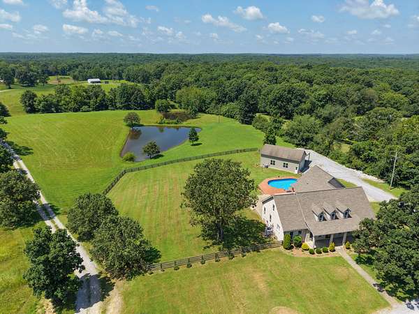 10 Acres of Land with Home for Sale in Dickson, Tennessee