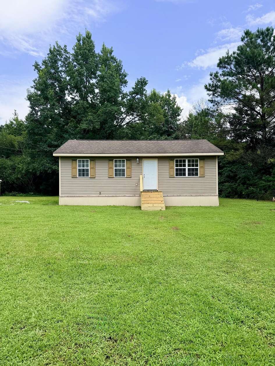 1.9 Acres of Land with Home for Sale in Tupelo, Mississippi