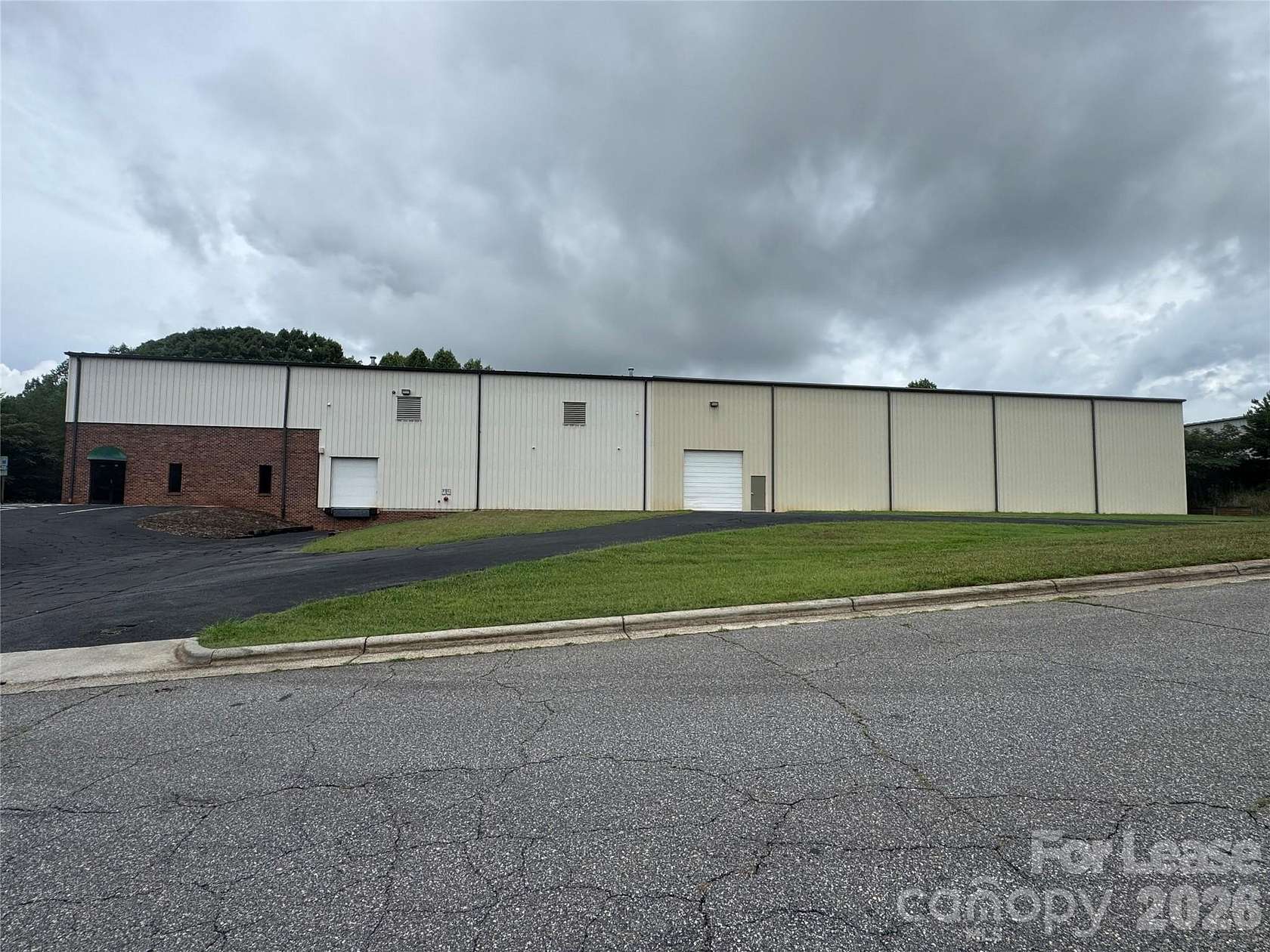 1.5 Acres of Commercial Land for Lease in Hickory, North Carolina