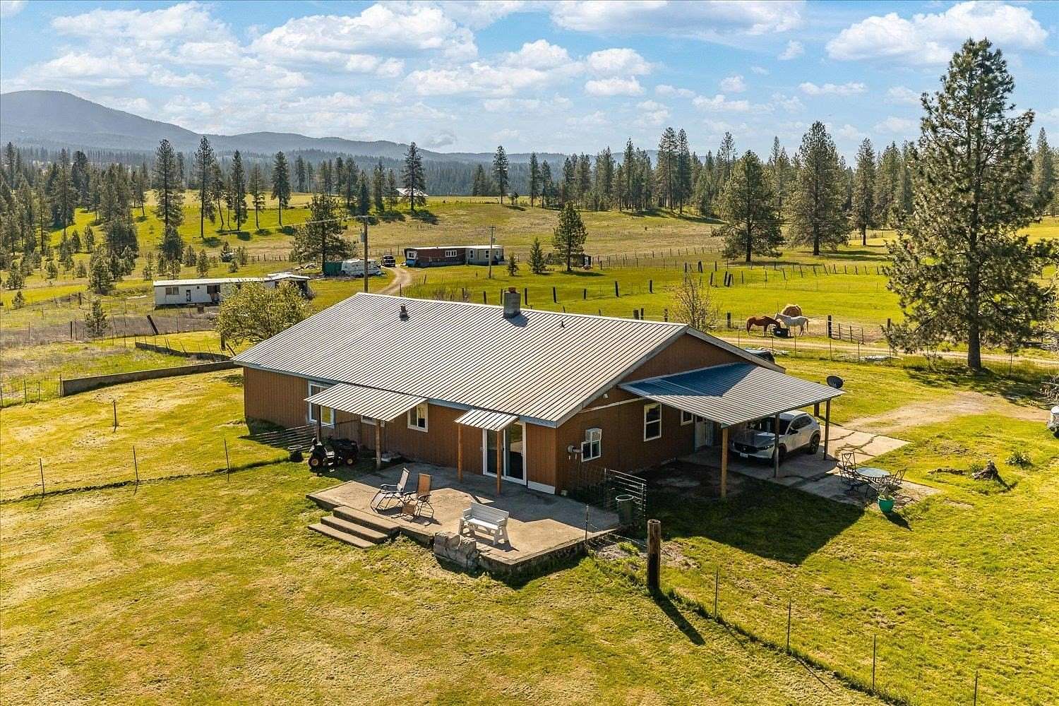 10 Acres of Land with Home for Sale in Chattaroy, Washington