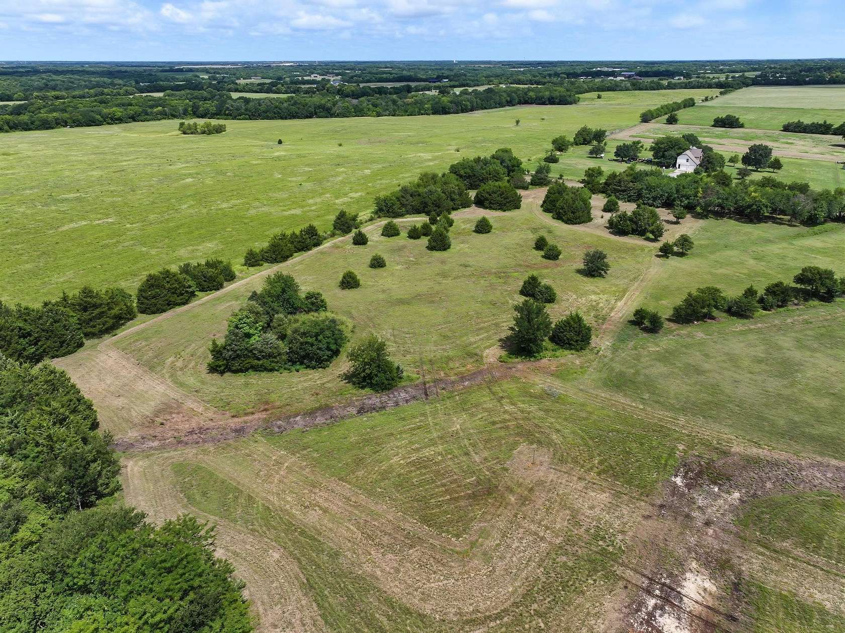 5 Acres of Residential Land for Sale in Leonard, Texas