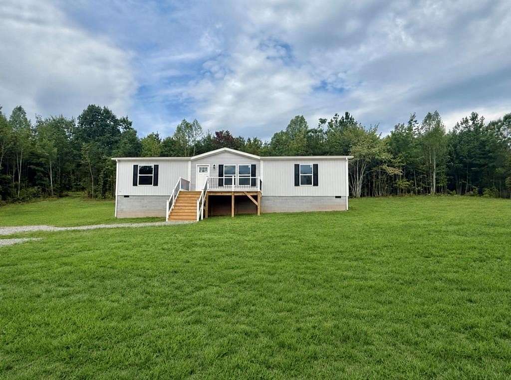 2 Acres of Land with Home for Sale in Pamplin City, Virginia