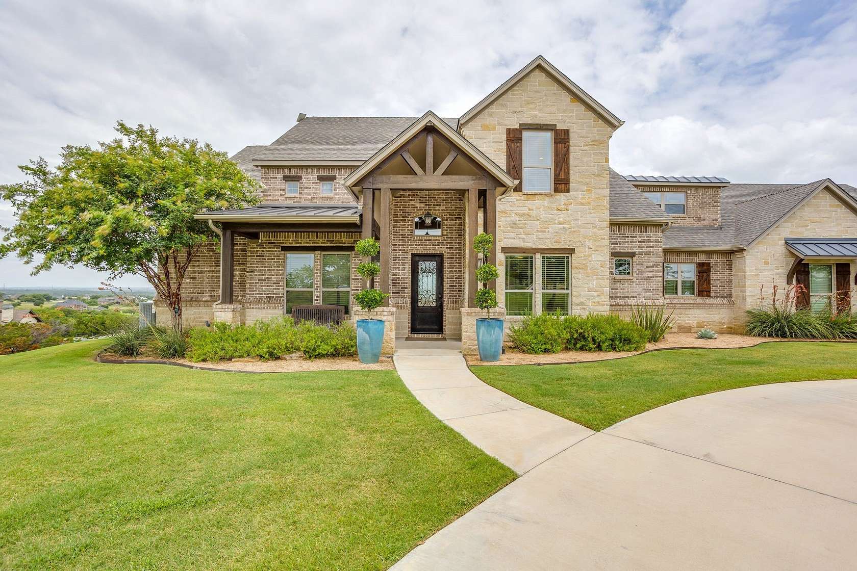 3 Acres of Land with Home for Sale in Aledo, Texas