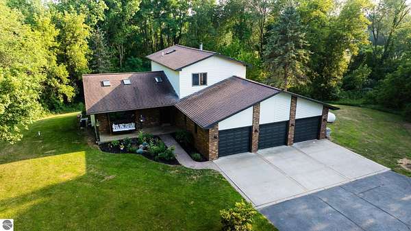 2 Acres of Land with Home for Sale in Mount Pleasant, Michigan