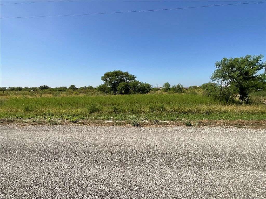 1.66 Acres of Residential Land for Sale in Orange Grove, Texas