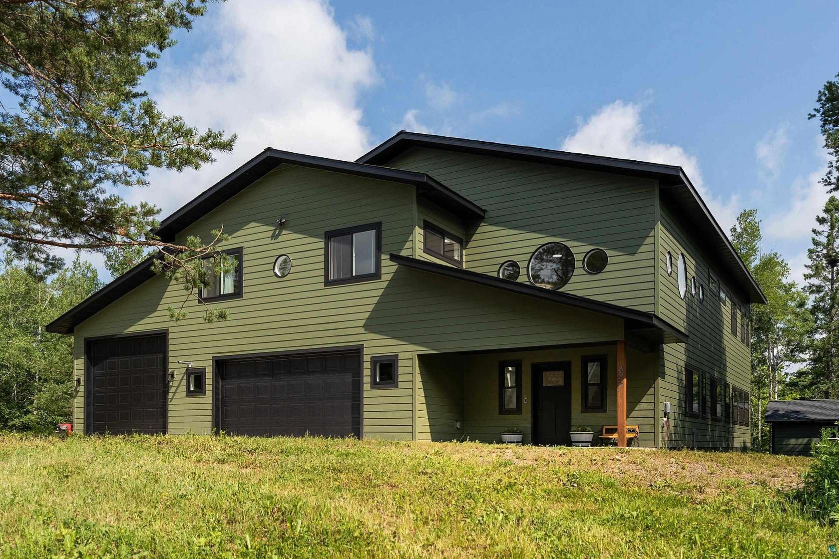 2 Acres of Land with Home for Sale in Duluth, Minnesota