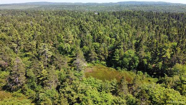 3.1 Acres of Residential Land for Sale in Allouez, Michigan