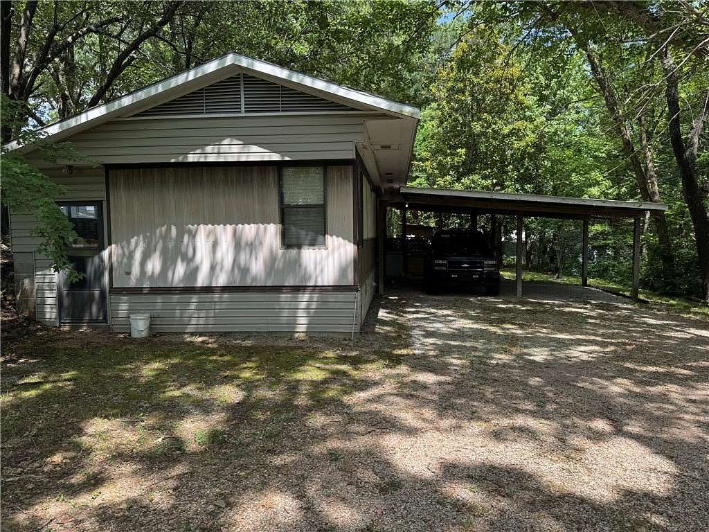 2.62 Acres of Land with Home for Sale in Farmington, Arkansas