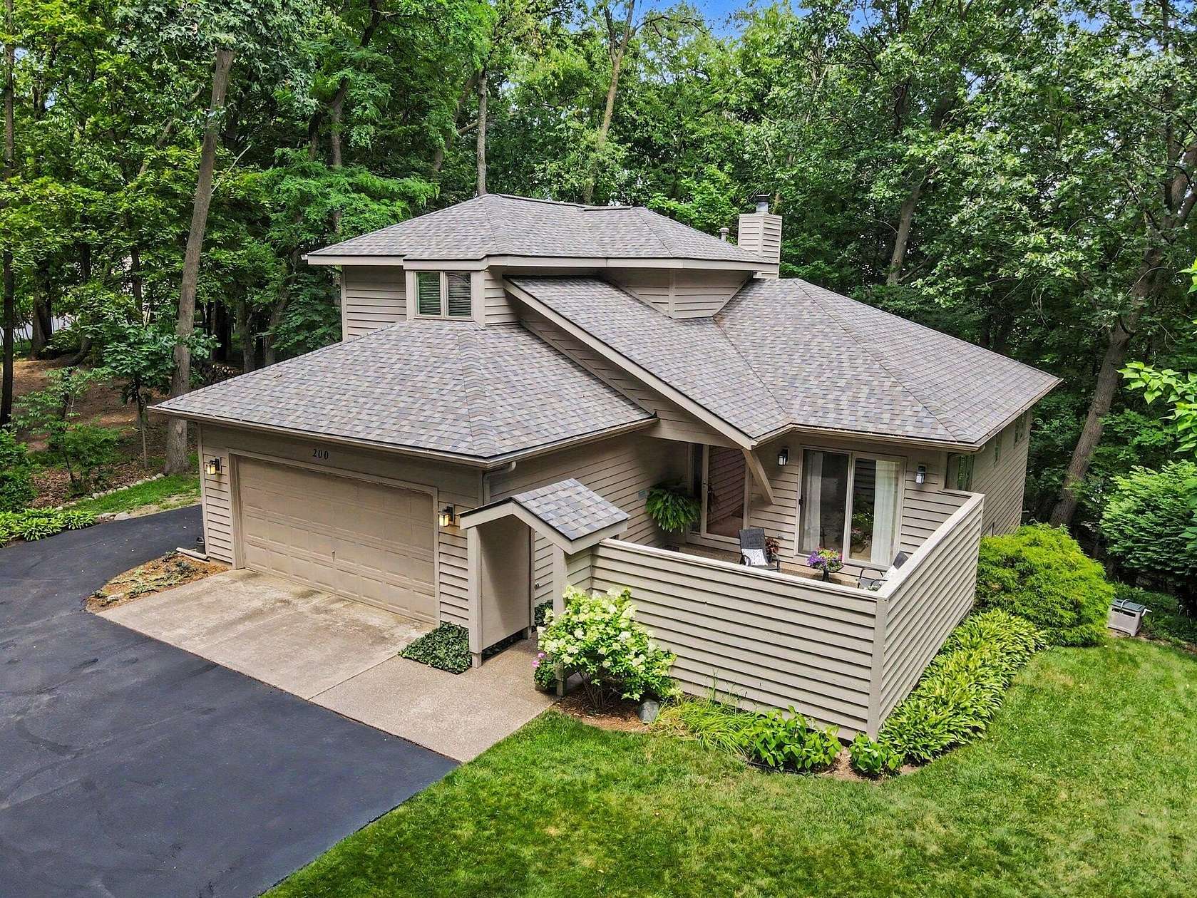 1.52 Acres of Land with Home for Sale in Kalamazoo, Michigan