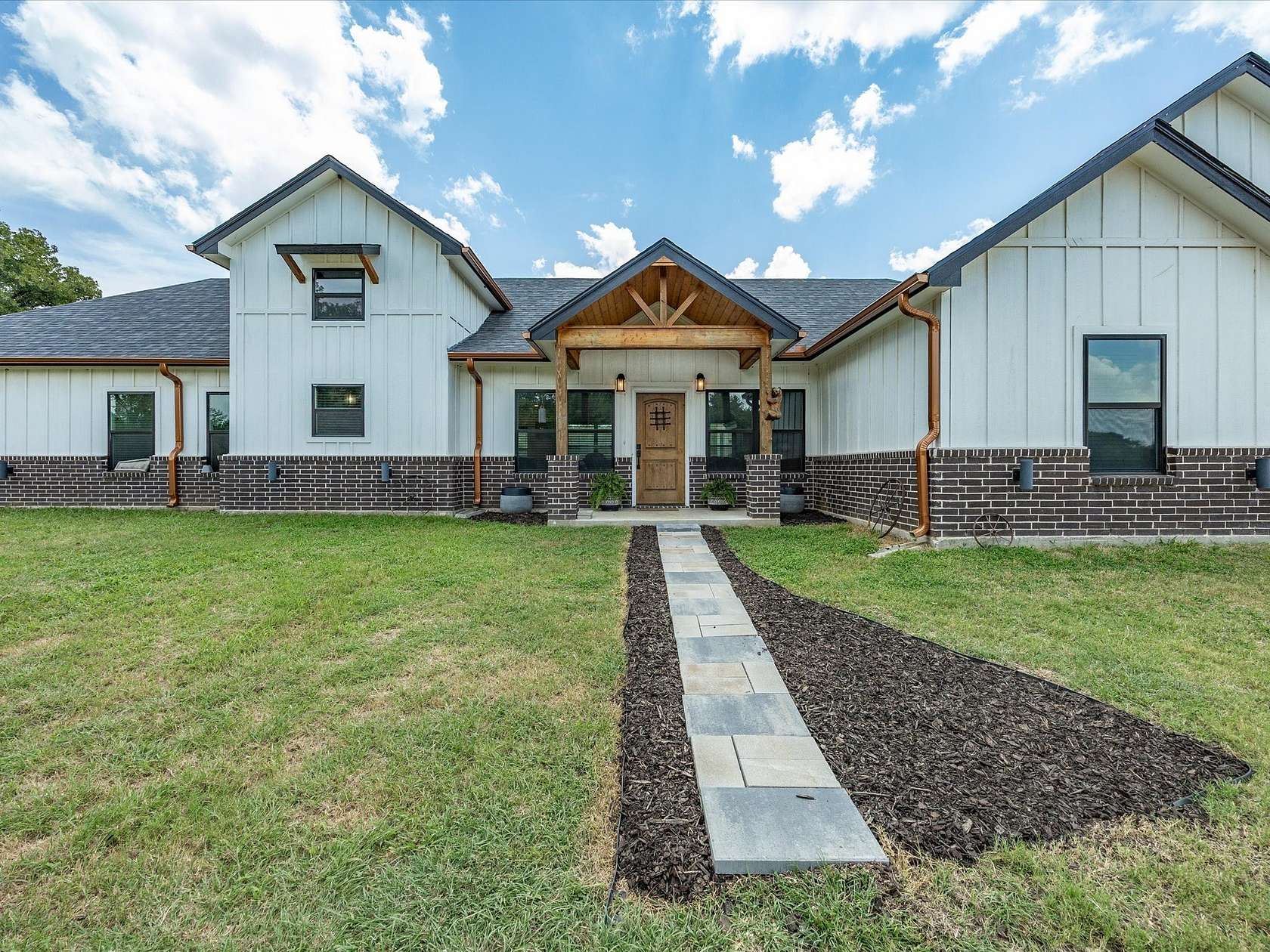 4 Acres of Land with Home for Sale in Bowie, Texas
