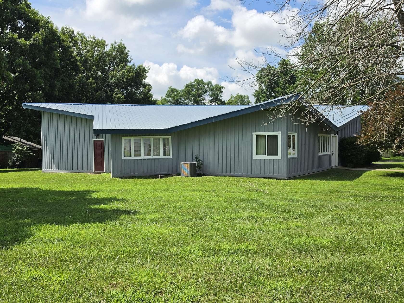 1.86 Acres of Commercial Land for Sale in Boonville, Missouri