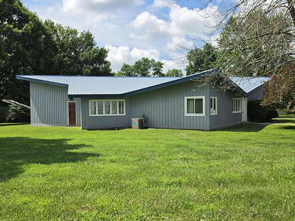 1.86 Acres of Commercial Land for Sale in Boonville, Missouri