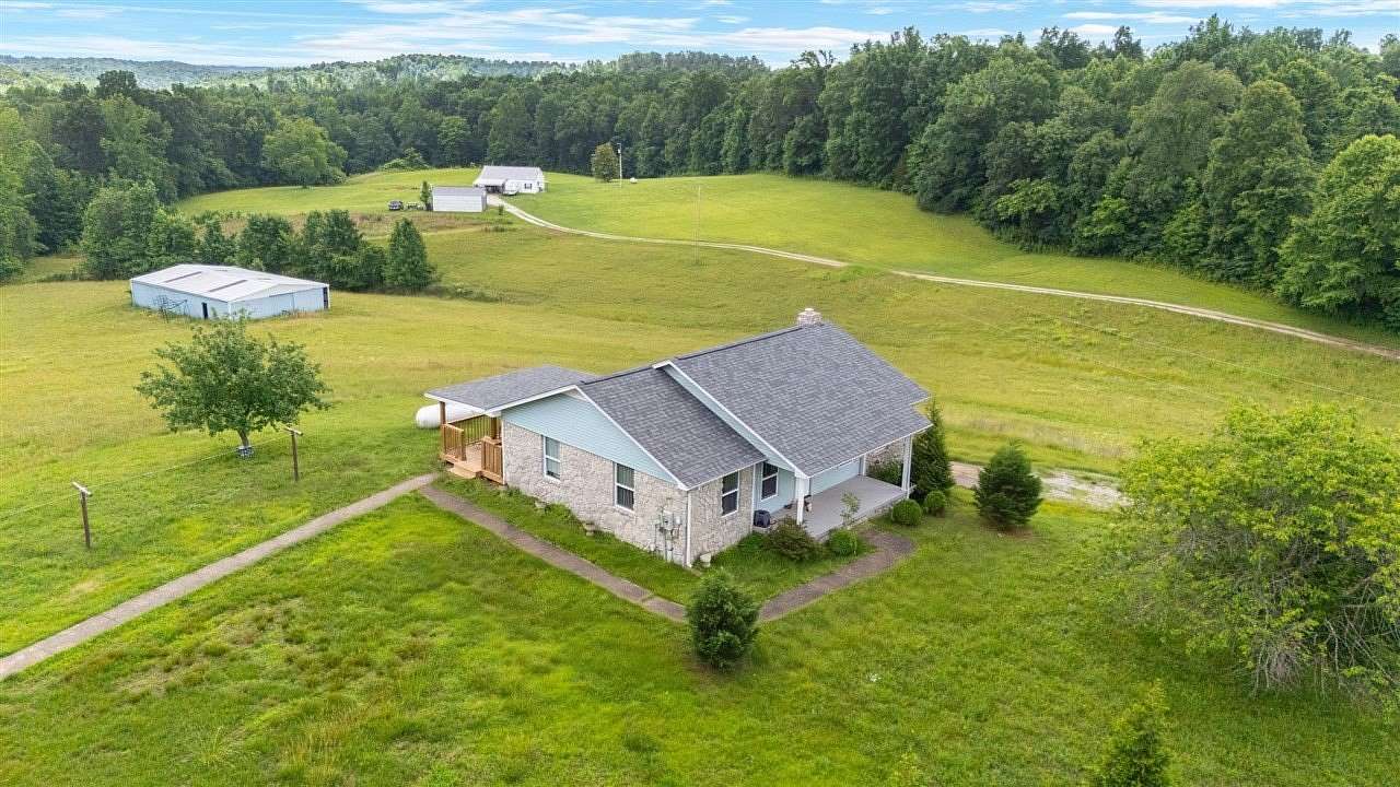 117 Acres of Land with Home for Sale in Morgantown, Kentucky