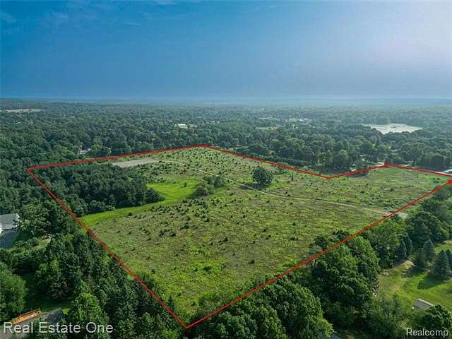 29.2 Acres of Land for Sale in Highland Township, Michigan