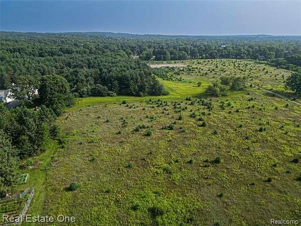 29.2 Acres of Agricultural & Residential Land for Sale in Highland Township, Michigan