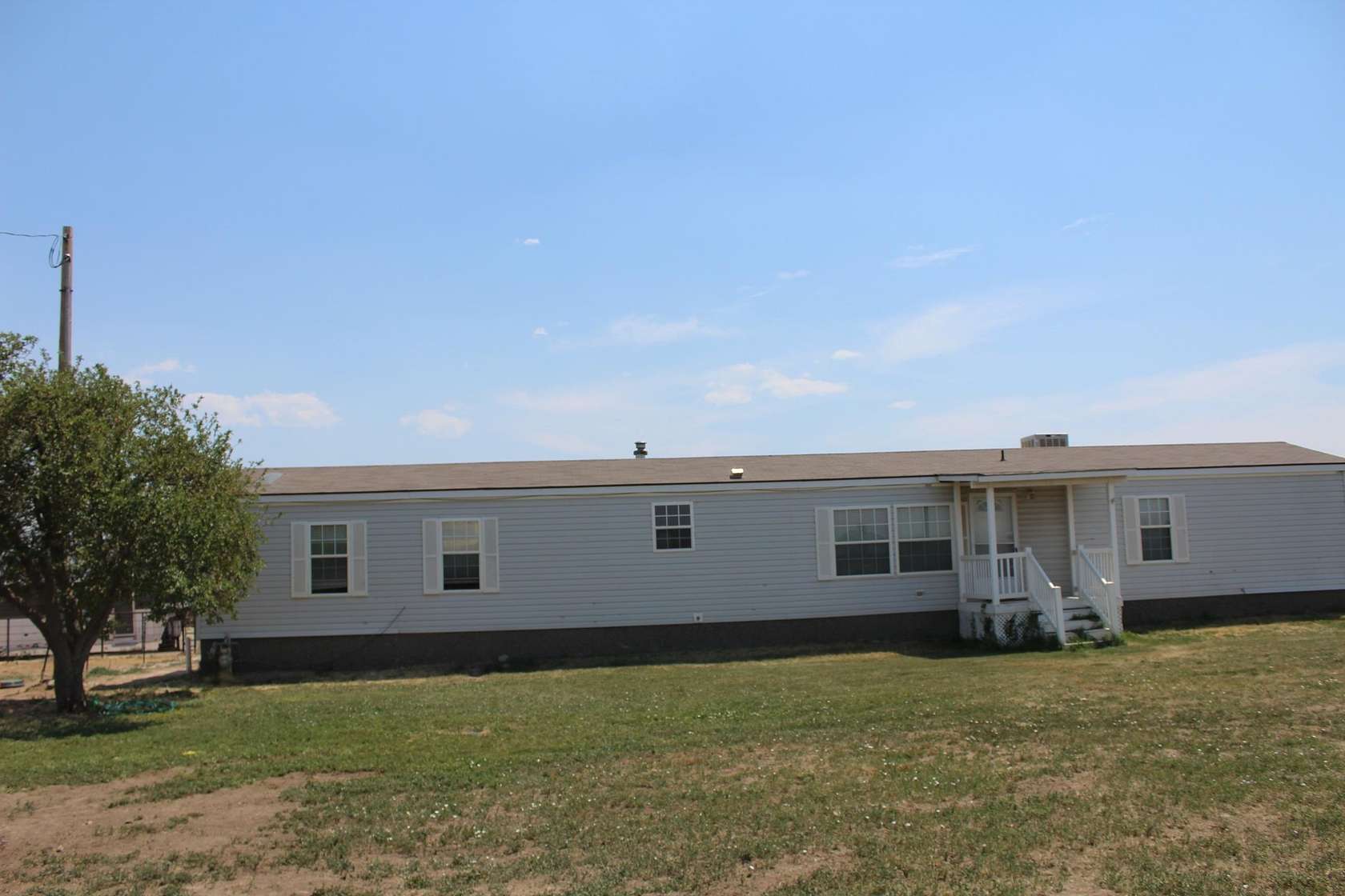 10 Acres of Land with Home for Sale in Loma, Colorado