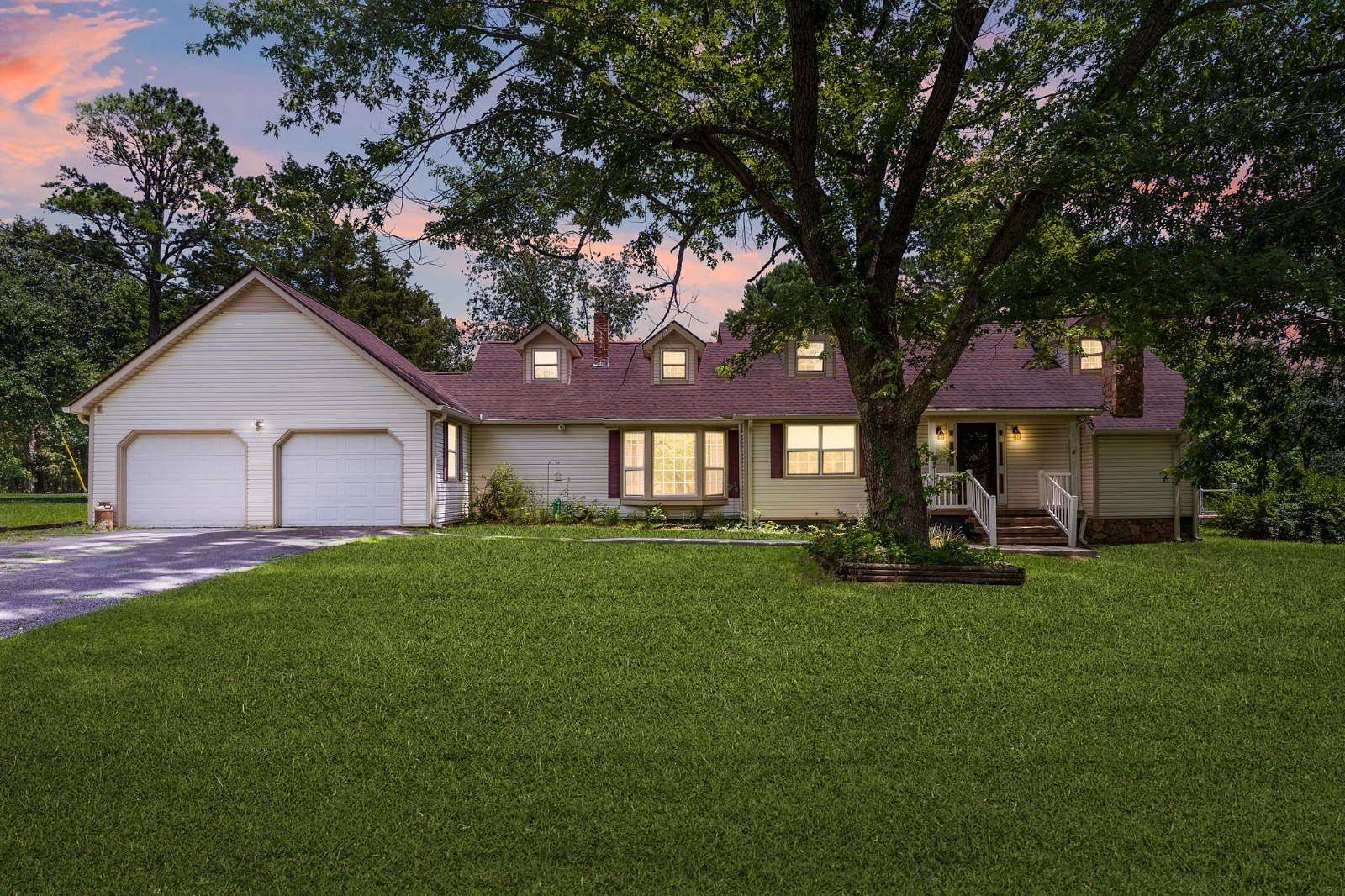 5 Acres of Land with Home for Sale in Kansas, Oklahoma