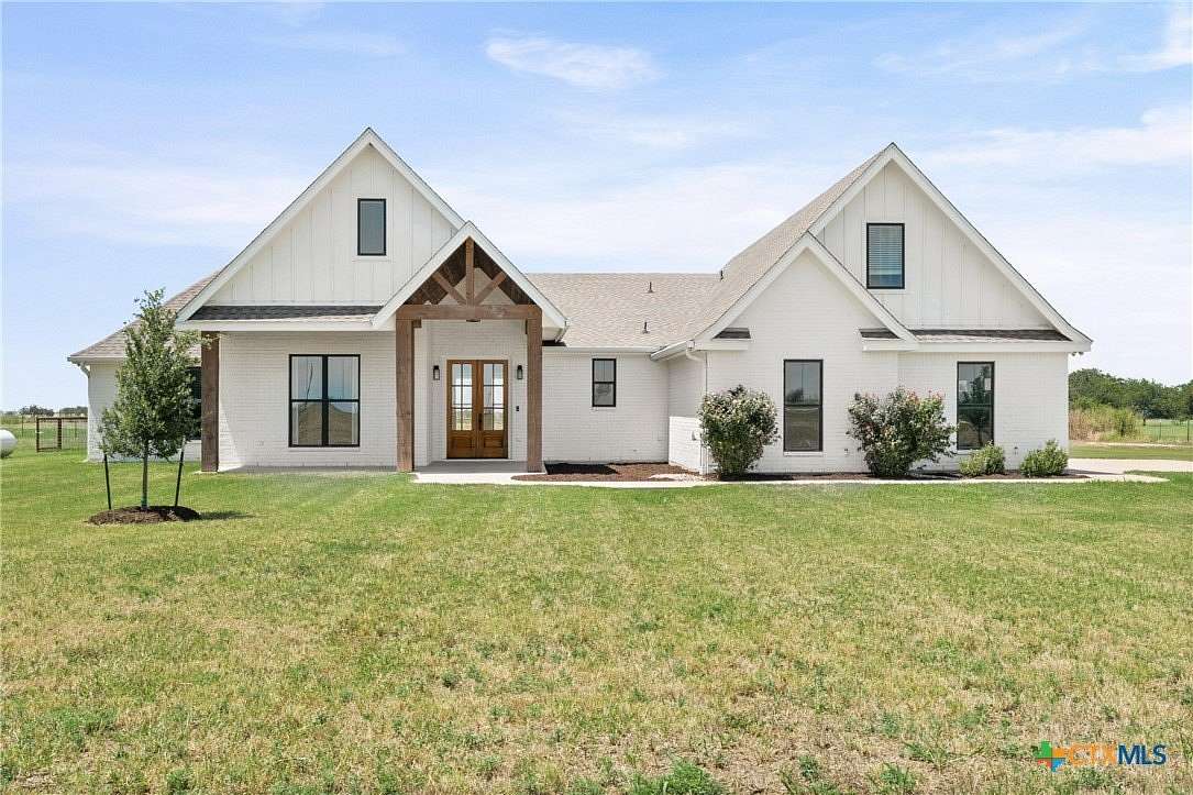 10.1 Acres of Land with Home for Sale in Salado, Texas