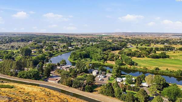 2.5 Acres of Land with Home for Sale in West Richland, Washington