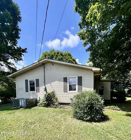 5 Acres of Land with Home for Sale in Louisville, Tennessee