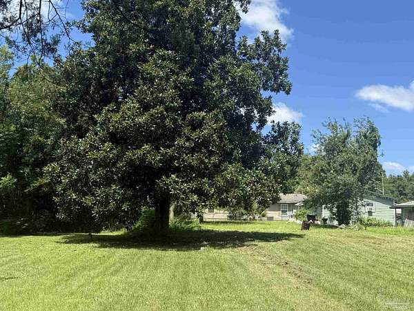 0.09 Acres of Land for Sale in Pensacola, Florida