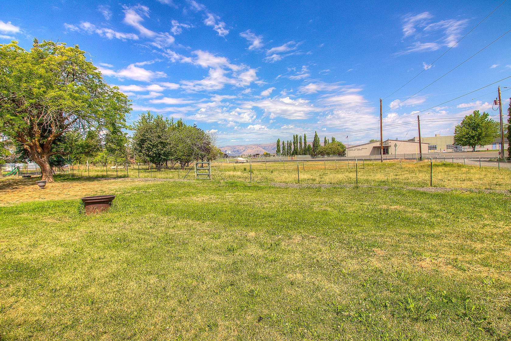 1.59 Acres of Land with Home for Sale in Cowiche, Washington
