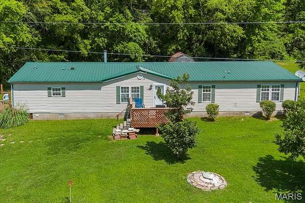 10.4 Acres of Recreational Land with Home for Sale in Lenzburg, Illinois