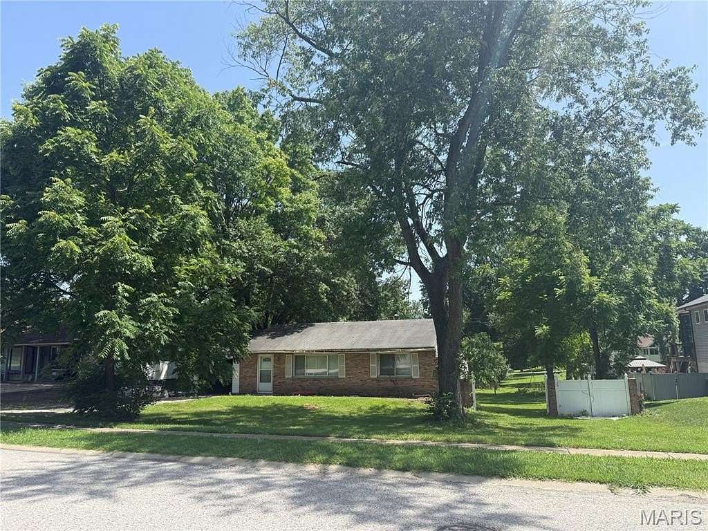 0.5 Acres of Residential Land for Sale in Manchester, Missouri