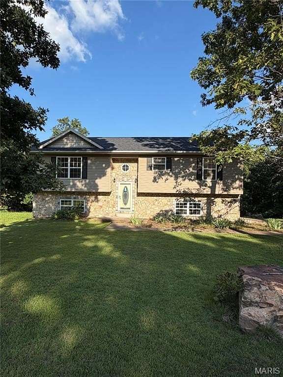 4 Acres of Land with Home for Sale in St. Robert, Missouri