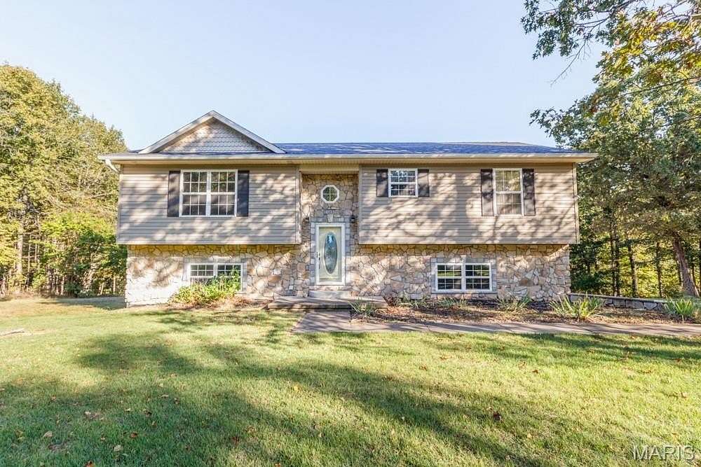 4 Acres of Land with Home for Sale in St. Robert, Missouri