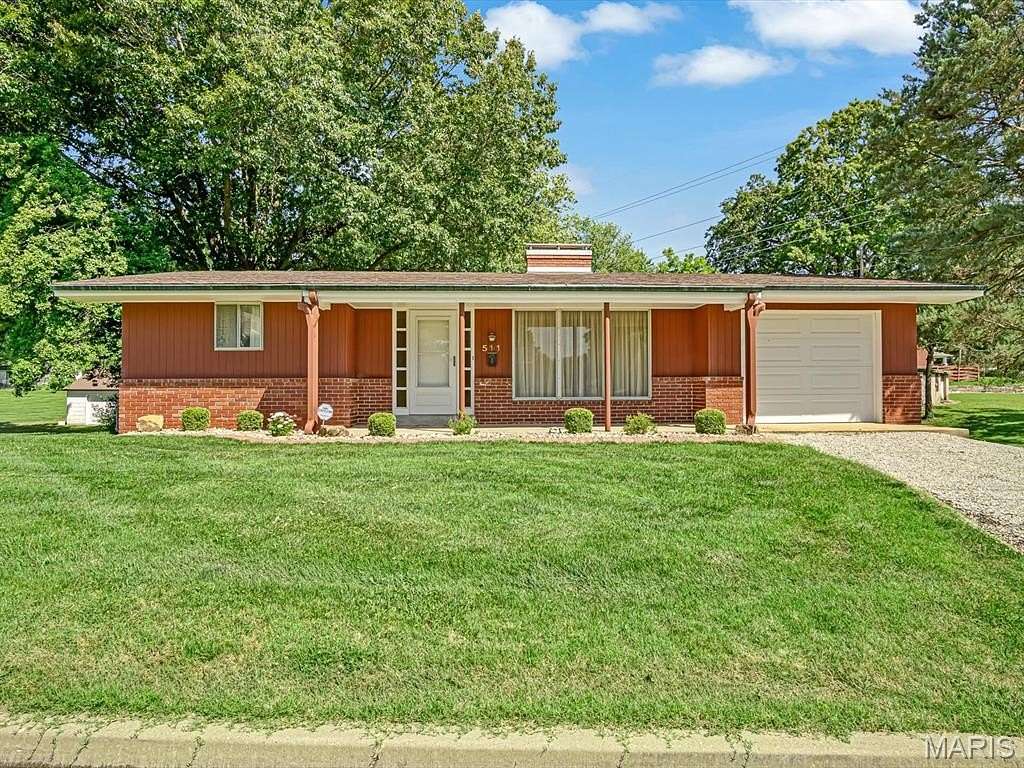 2.7 Acres of Land with Home for Sale in Belleville, Illinois