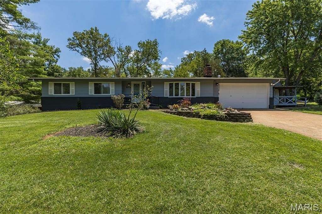 5.1 Acres of Land with Home for Sale in Bonne Terre, Missouri
