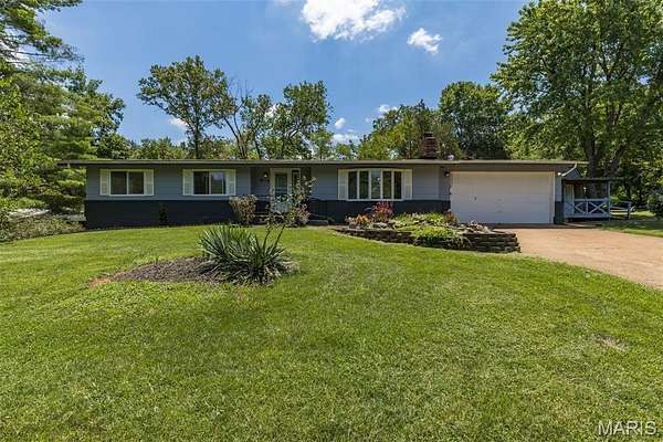 5.1 Acres of Land with Home for Sale in Bonne Terre, Missouri