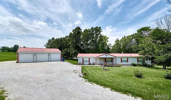 2 Acres of Land with Home for Sale in Troy, Missouri
