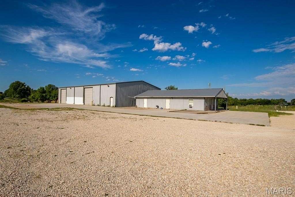 3 Acres of Commercial Land for Lease in Jonesburg, Missouri