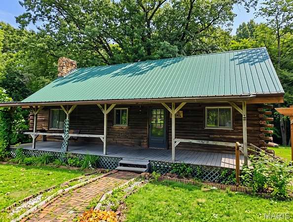 6.34 Acres of Land with Home for Sale in Litchfield, Illinois