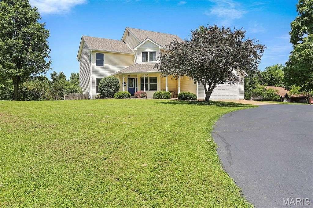 1.57 Acres of Land with Home for Sale in Imperial, Missouri
