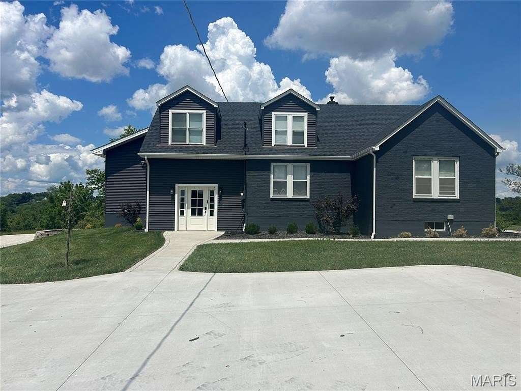 3 Acres of Land with Home for Lease in Washington, Missouri