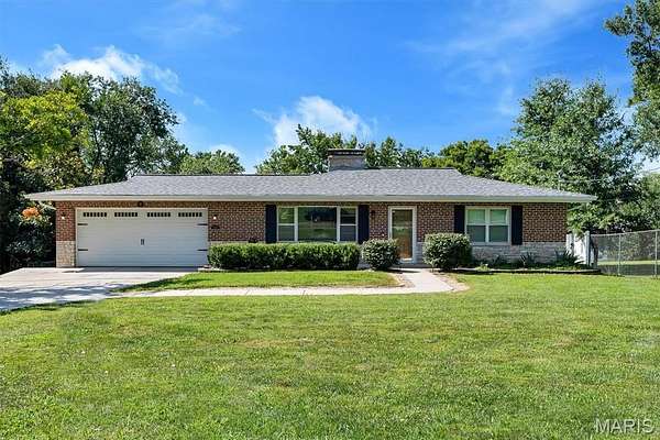 1.6 Acres of Land with Home for Sale in St. Louis, Missouri
