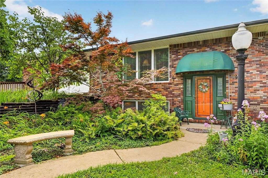 2.4 Acres of Land with Home for Sale in St. Louis, Missouri