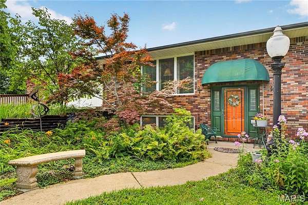 2.4 Acres of Land with Home for Sale in St. Louis, Missouri